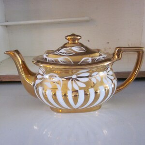 Gibsons England Tekanna, Guld- och Vit Georgisk Vintage Tekanna