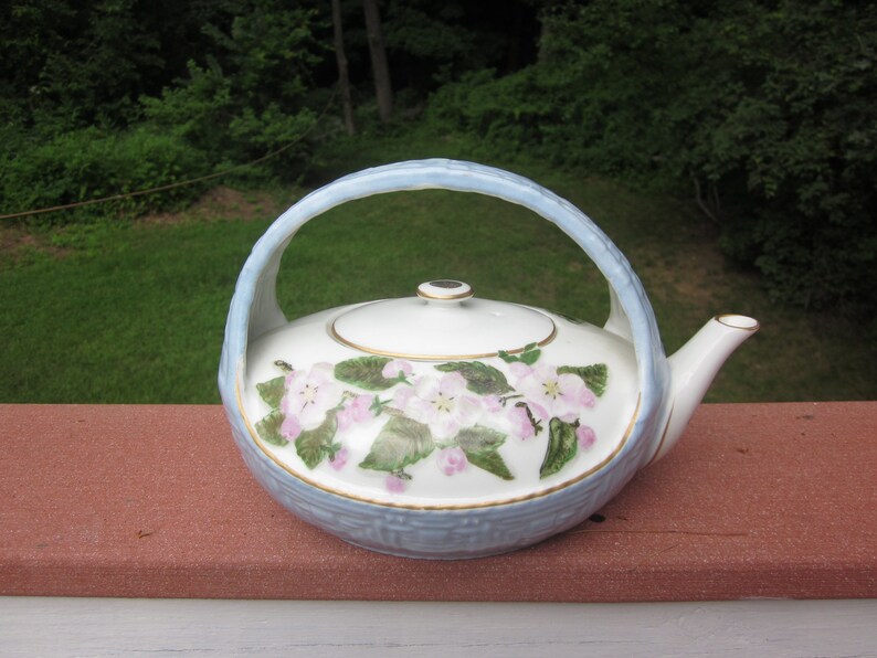 Antique Haviland Limoges basket weave teapot antique Limoges antique Haviland mark indicates late 1800s