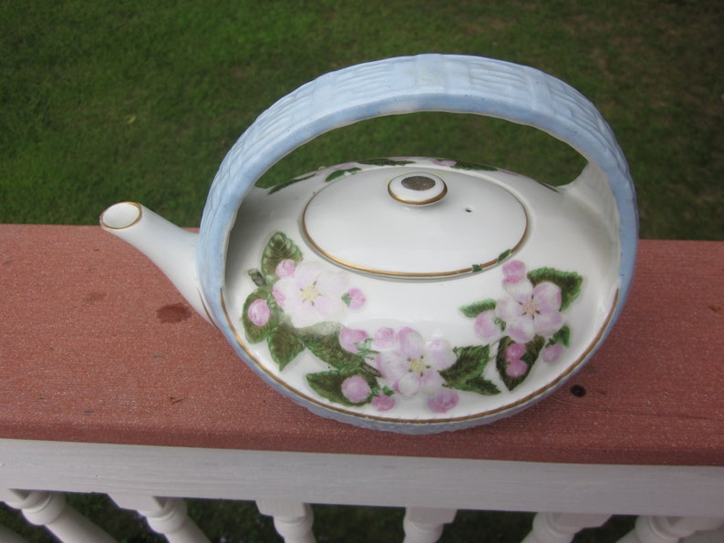 Antique Haviland Limoges basket weave teapot antique Limoges antique Haviland mark indicates late 1800s