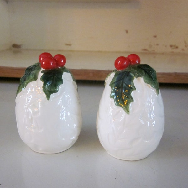 Lefton white holly berry salt and pepper shakers vintage Lefton Christmas salt and pepper holiday table Christmas decor