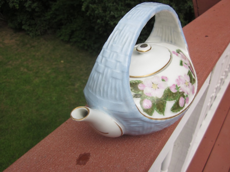 Antique Haviland Limoges basket weave teapot antique Limoges antique Haviland mark indicates late 1800s