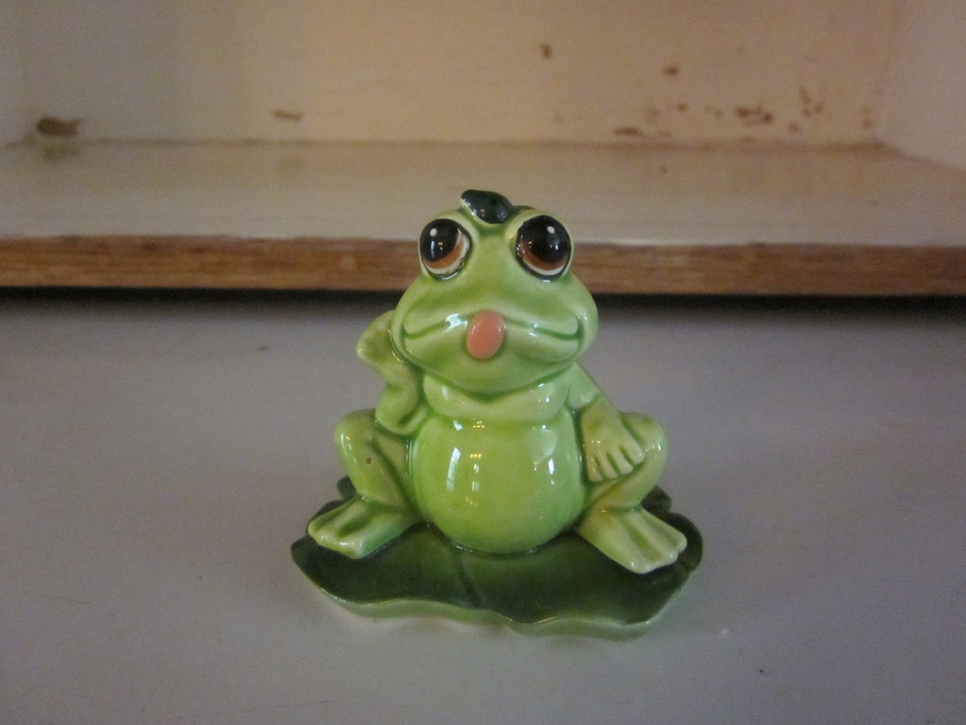 Lefton Frog Figurine Frog on Lilypad Collectible Lefton Japan Etsy