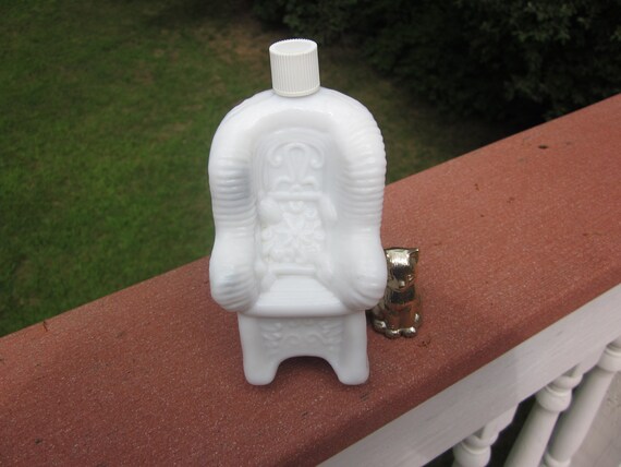 Vintage Avon Bottle Sitting Pretty Cat On Chair Milk Glass Collectible Perfume Bottle Avon Rapture Cologne