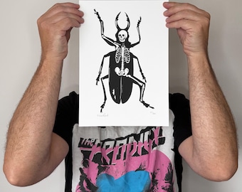 Metamorphosis - Kleiner Siebdruck Poster - A4 Größe - Inspiriert von Franz Kafka