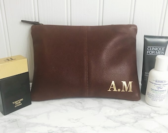 Mens Personalised Wash Bag, Pouch, Toiletries, or Man Bag  - Perfect for Birthdays and Fathers Day and Gents Gifts  - 2 Colours