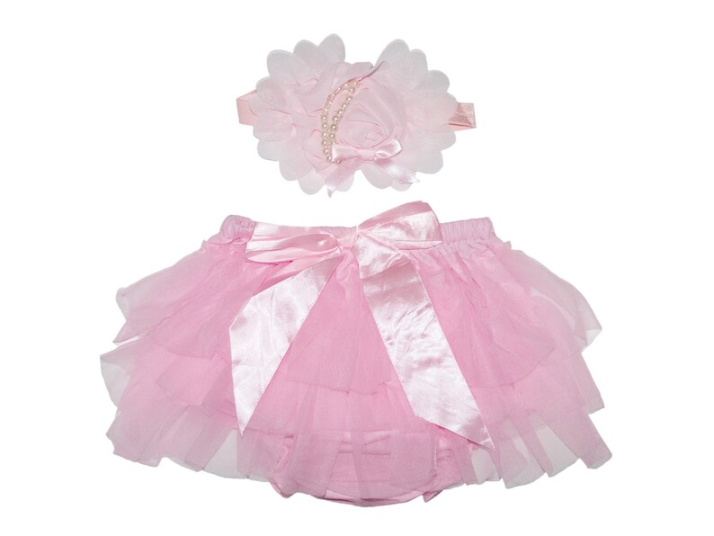 white newborn take home outfit