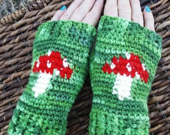 Mushroom fairy handmade crochet fingerless gloves cottagecore aesthetic toadstool forest mystical whimiscal fairycore witch nature