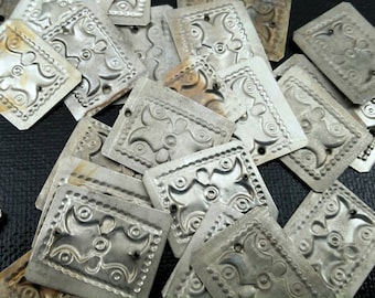 Dijes de metal estampados estilo vintage, 25/50/100 unidades, para hacer tú mismo, para danza del vientre, accesorios de joyería bohemios, diseño de vestidos, amuletos tribales, regalo afgano Kuchi.