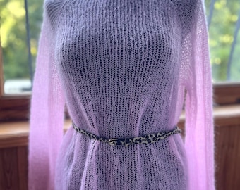 Miękki różowy sweter z moheru – minimalistyczny sweter robiony ręcznie, przewiewny i przytulny sweter dla kobiet