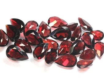83.00Cts Mozambique Garnet - High Quality Cut Faceted Pair shape Stone - Natural Color Sparkle size -- mix size - 24 pcs