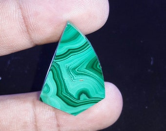 21.10 Cts. wonderful Malachite Fancy Gemstone Natural Malachite Gemstone Cabochon Size 21X32X4 Green Malachite Fancy shape Gemstone