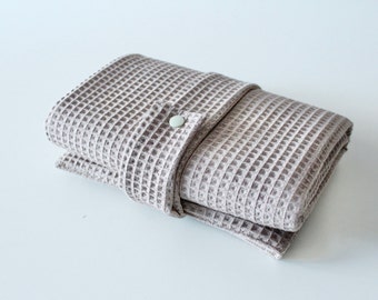 Washable changing mat with pockets for on the go - Waffle pique - Beigemeliert
