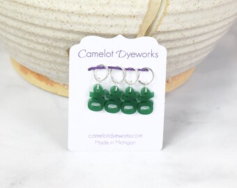 Set of 4 Stitch Markers, YO, Laser Engraved Acrylic Stitch Markers, Yarn Over Increase Stitch Markers - Green