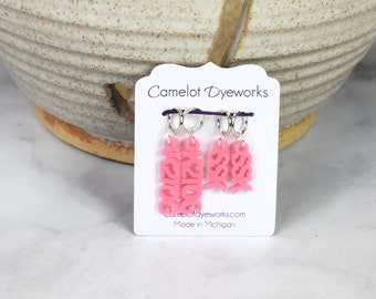 Set of 4 Stitch Markers, SSK and K2TOG, Laser Engraved Acrylic Stitch Markers, Decrease Stitch Markers - Pink