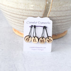 Set of 4 Removable Stitch Markers - RS and WS - Laser Engraved Wood Stitch Markers, Right Wrong Side, Sweater Stitch Markers - Birch Small