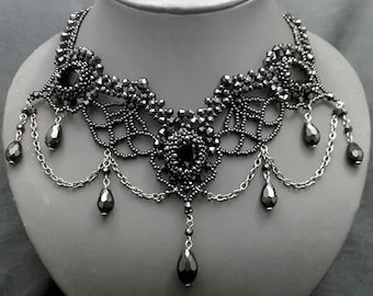 Victorian/Goth beaded necklace//Handmade gothic necklace//Choker