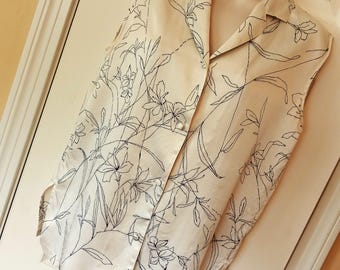 Pure Silk Satin Misses Top Sleeveless Black & White Size M vintage floral print Sarah Spencer