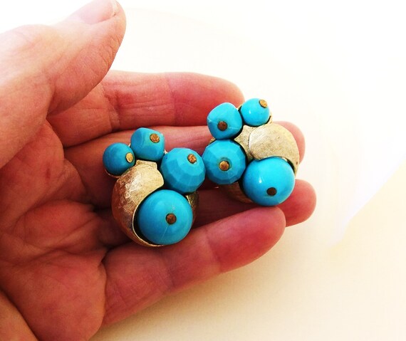 Signed ART Brand Faux Turquoise Bead Cluster Earr… - image 2