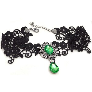 Gothic Green Emerald and Black Victorian Lace Choker- gift for nu goth girl Lolita 90s Y2K fashion alternative bridal wedding collar