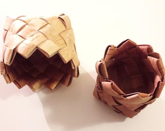 Korb Birkenrinde Schachtel. Jahrgang Schwedisch handgefertigt. Osterei-Korb. 2er Set.