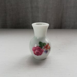Miniature Ceramic Vase - Dollhouse interior