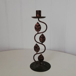 Metal candle holder