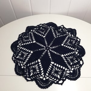 Ronde doilies-blauwe kleur-tabel decor