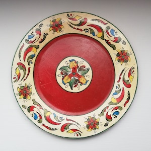 Norwegian Antique 1812s Wooden Dish Hand Painting Norwegian Folk Art Rosemaling-Dish In good condition