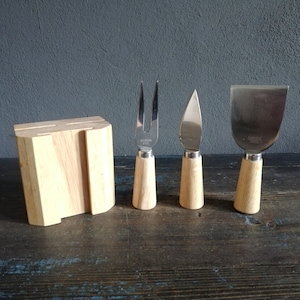 Cheese knife Set Natural Wooden End Stanley steel Swedish Quality