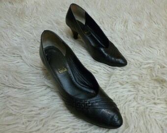 Black Leather shoes. Made in Portugal. Size UK 4.5, EU 37, US 6.5