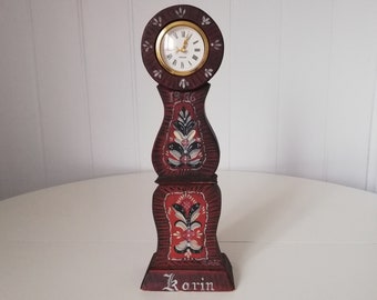 Norwegische Uhr mit Rosemaling Volkskunst gemalt - Uhr Mercedes Mechanismus Vintage