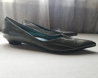 Gray Women's Shoes. Size Eur 38, US 7.5, UK 5.5