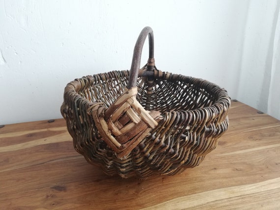 アンティークで原始的で素朴な編み込みの大きなバスケット - Etsy 日本