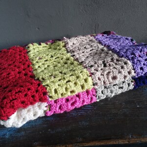 Vintage haak deken - handgemaakte - Oma Squares - Afghaanse Deken - Wrap deken