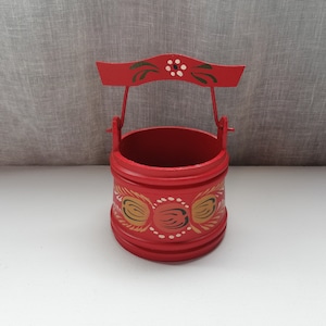 Wooden Bucket Norwegian Vintage item - Handmade - Hand Painting -Vaset