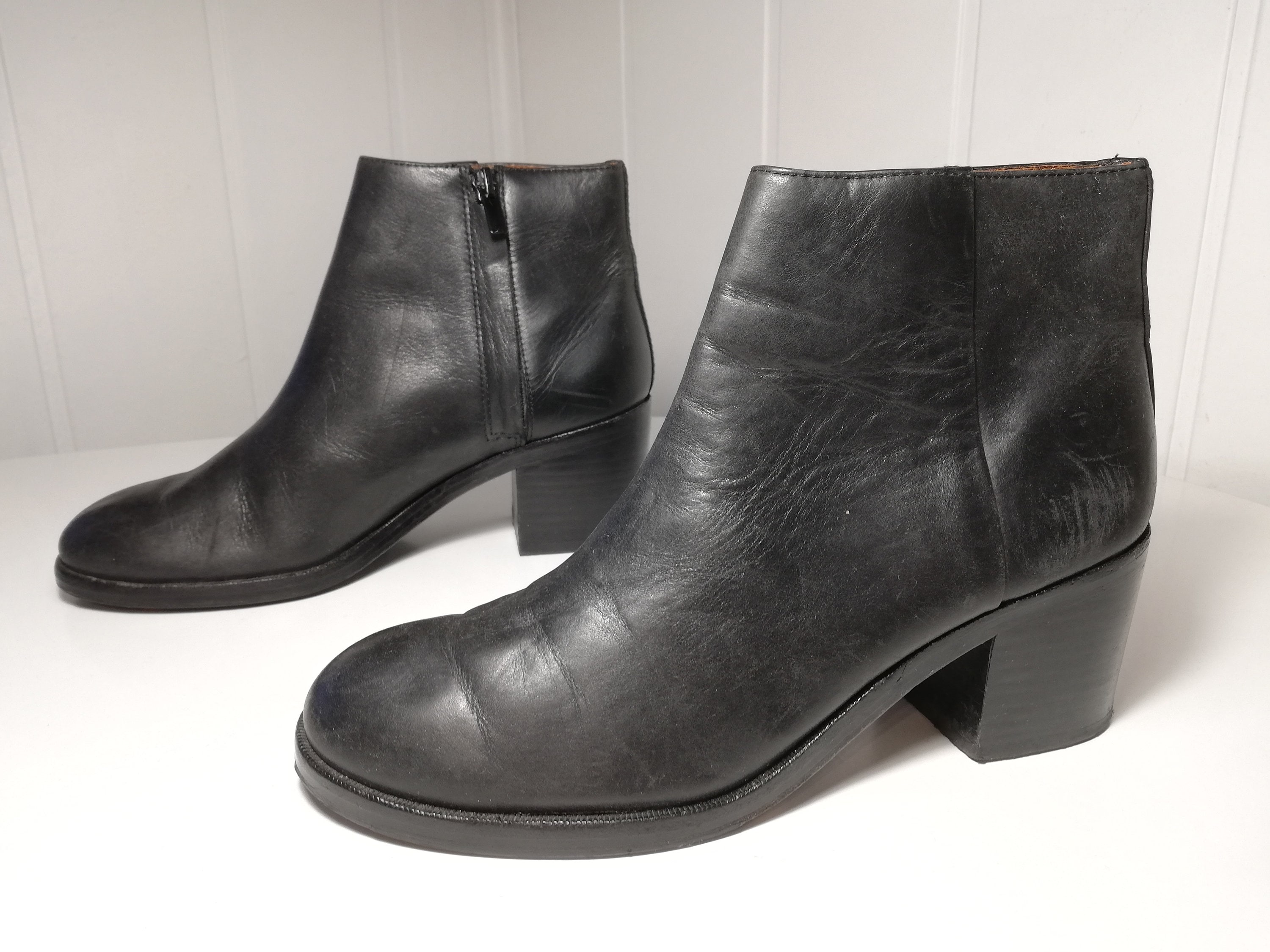 black ankle boots 5.5