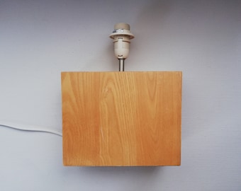 Base de lámpara de mesa de madera y latón
