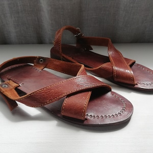 Women&#39;s Leather Sandals Size  EUR 35, US 5, UK 3.