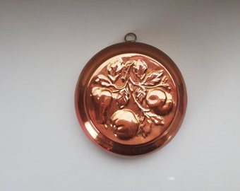 Vintage Copper Baking Pan, Copper Form. Decorative Wall Hanging.