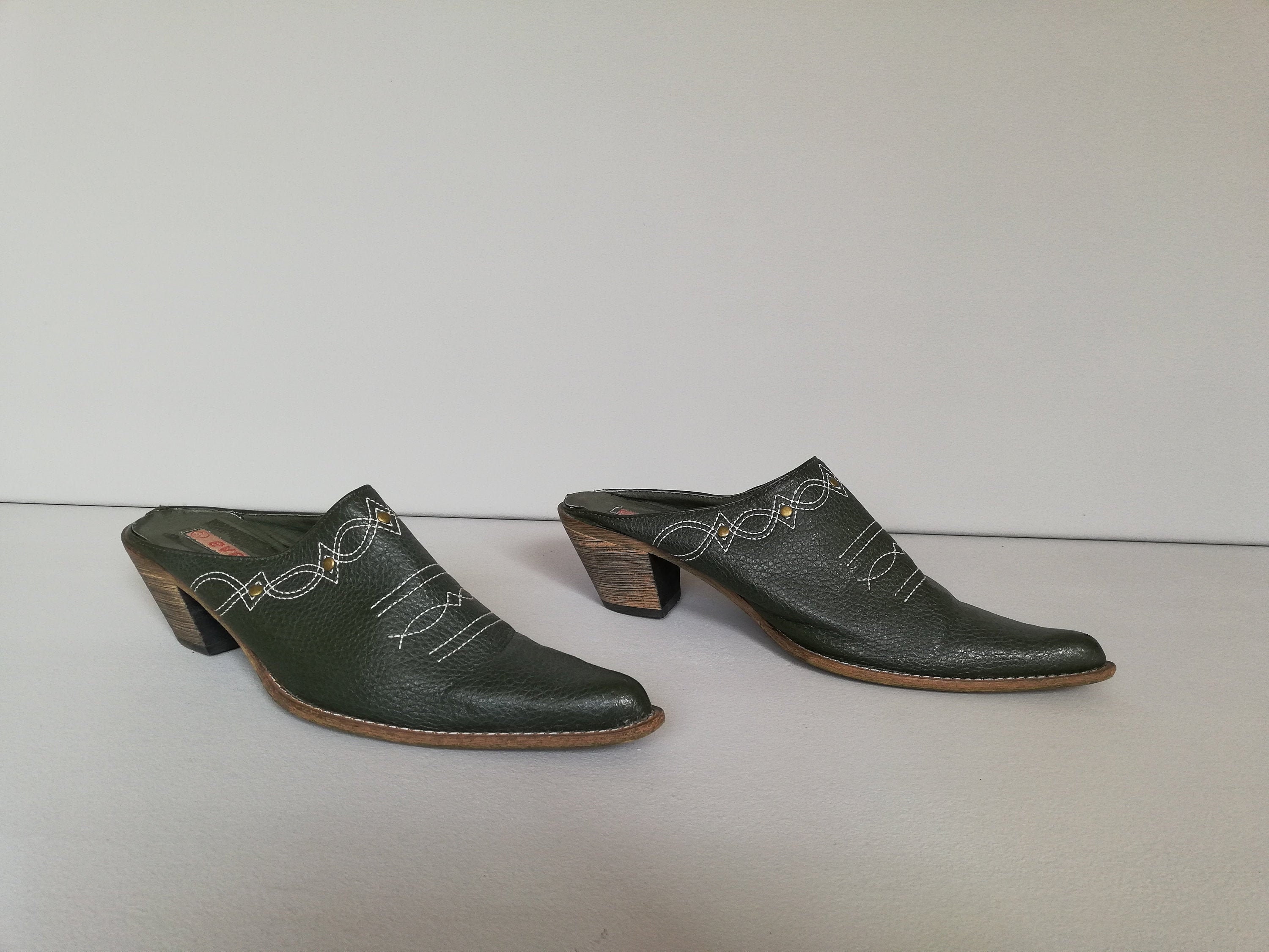 spanish leather mules