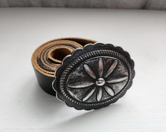 Woman-Massive Leather Belt-Made In Sweden-Vintage