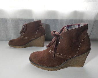 TAMARIS Women’s Brown suede Booties / Shoes. - Size 37 eur, 6.5 us, 4.5 uk