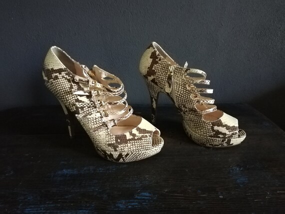 90s Women's shoes / Snake Skin prints . Size - US… - image 8