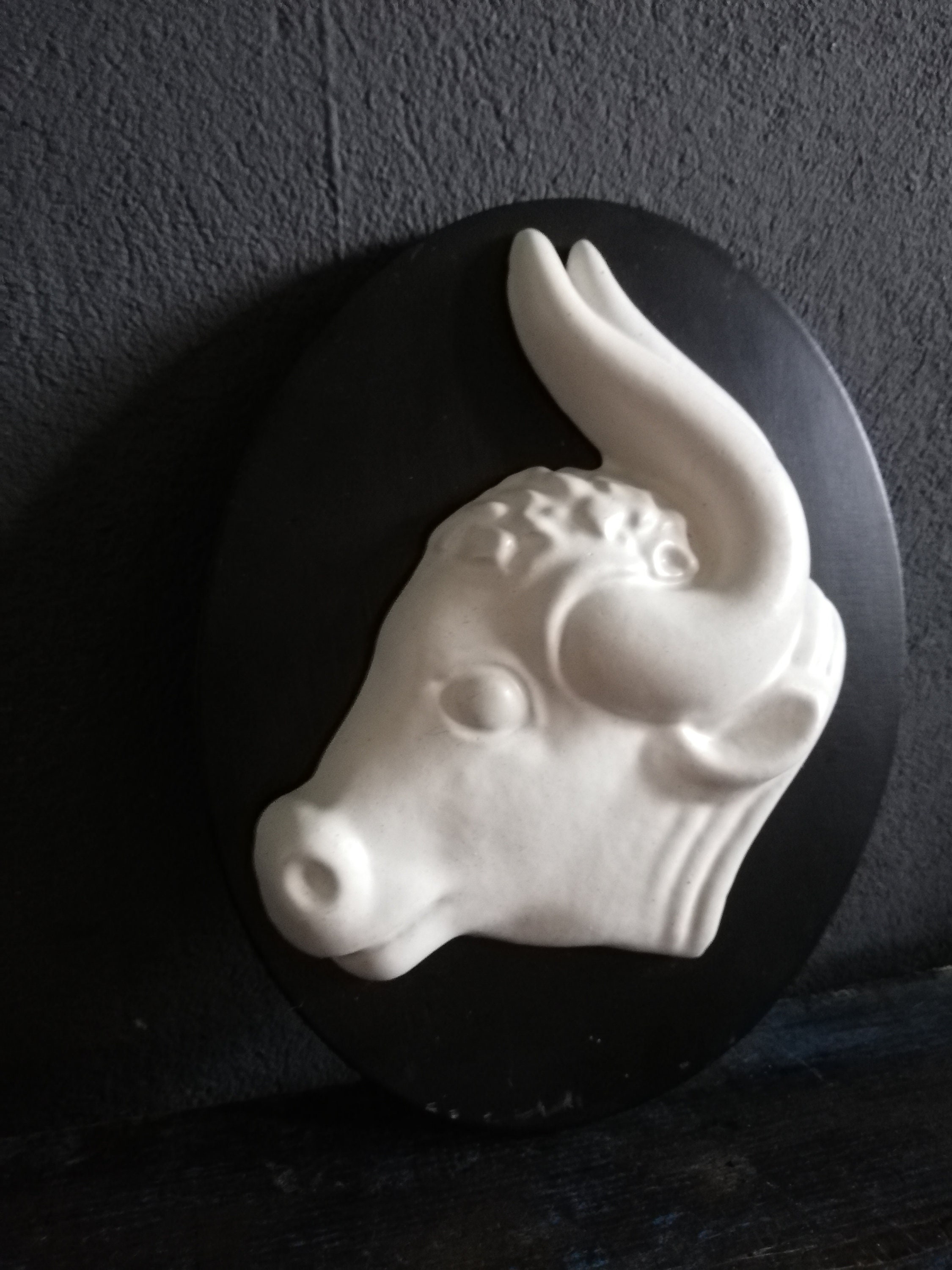 Wall Decor Bull Head Made In Italy Hard Resin end Wood Pallet Etsy