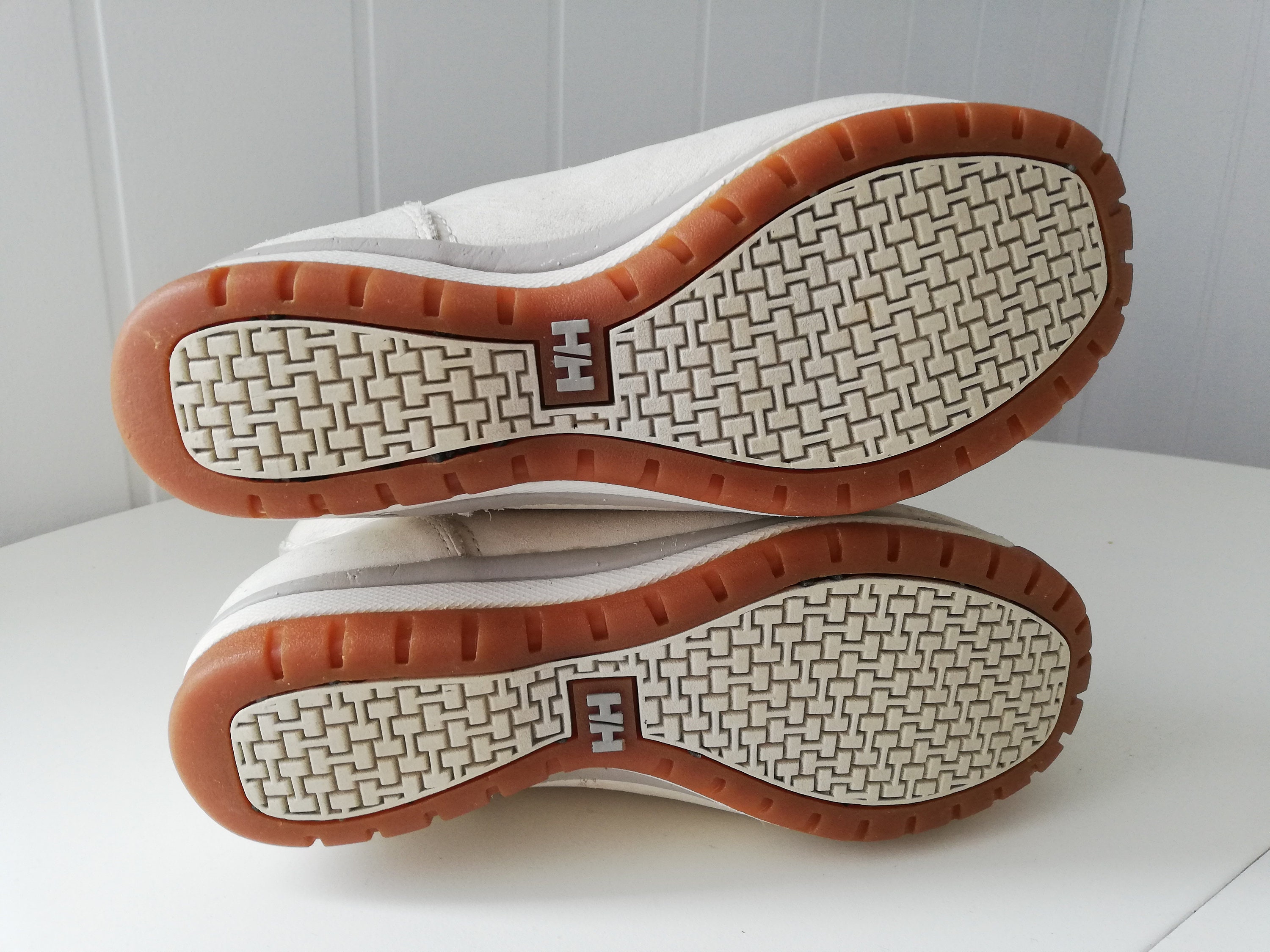 helly hansen womens winter boots