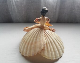 手作りの天然貝殻人形：アンティークな海岸風装飾 - Etsy 日本