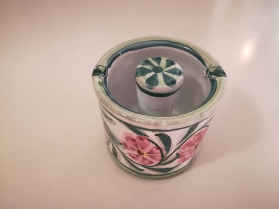 陶器製 花柄 灰皿 Amazon.co.jp: ポルトガル製 陶器 フタ付灰皿 ピンクフラワー柄