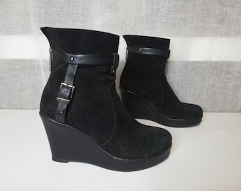 ColetteSol Black Suede Platform Boots  - Size 39 Eur, 8 US, 6 UK