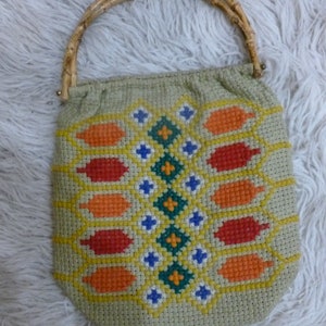 Embroidered handbag - Bamboo  Handle