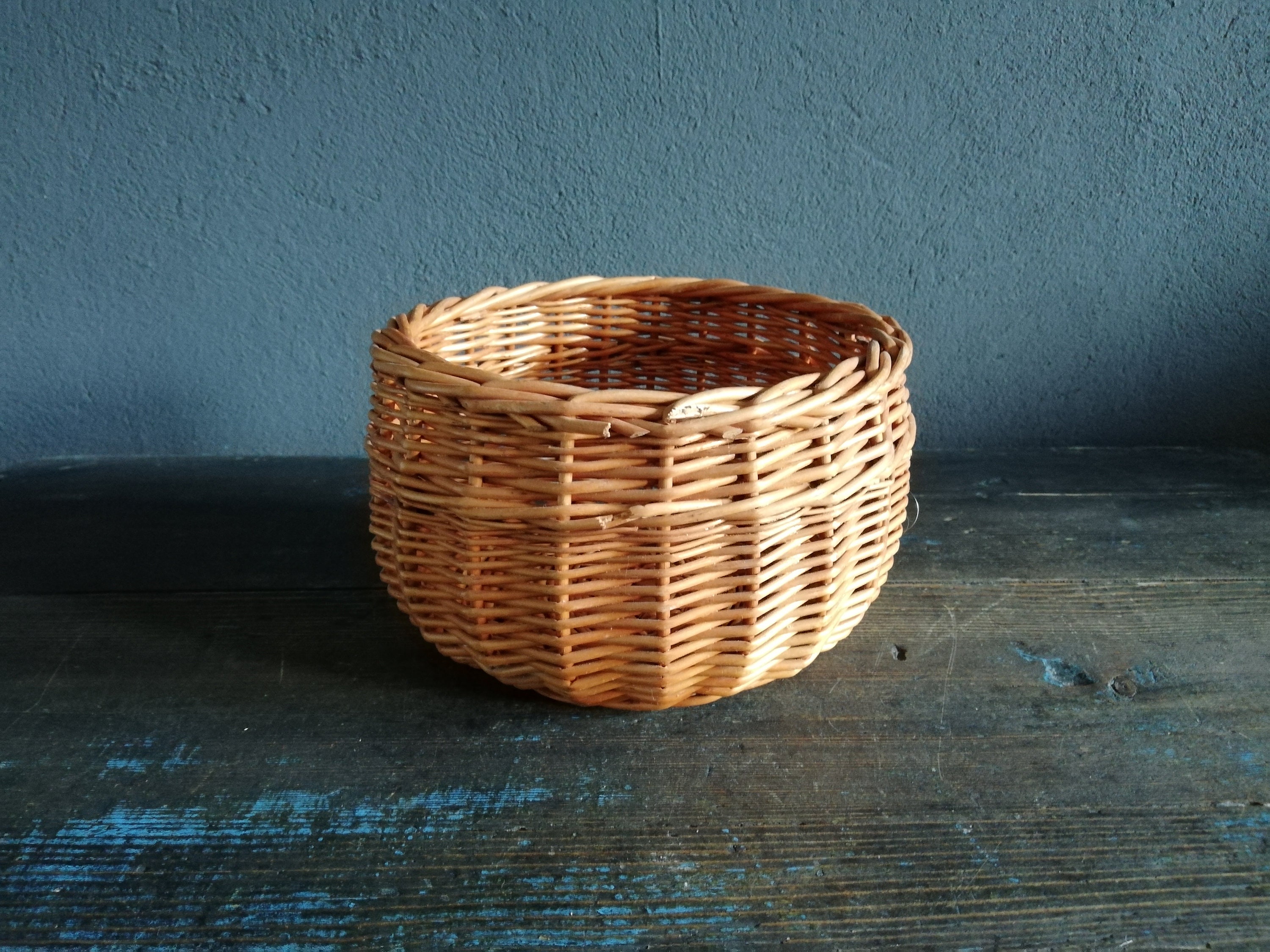 Woven Wicker Basket: Small Round Storage (6.2
